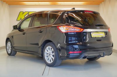 Ford S-MAX Gebrauchtwagen