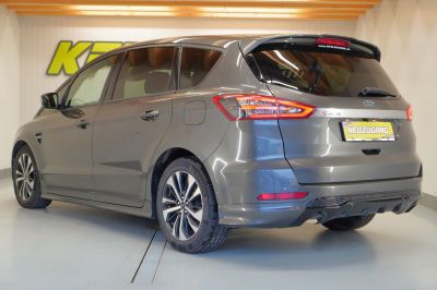 Ford S-MAX Gebrauchtwagen