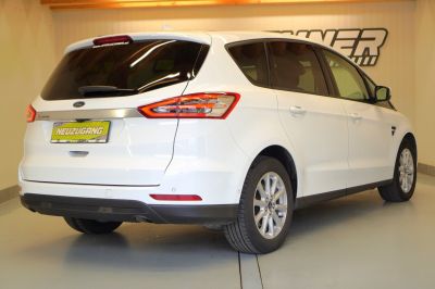 Ford S-MAX Gebrauchtwagen