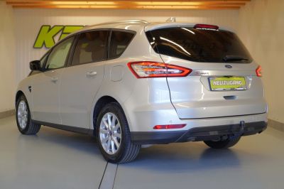 Ford S-MAX Gebrauchtwagen