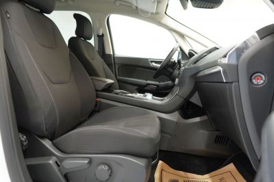Ford S-MAX Gebrauchtwagen