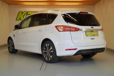 Ford S-MAX Gebrauchtwagen