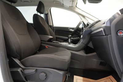 Ford S-MAX Gebrauchtwagen