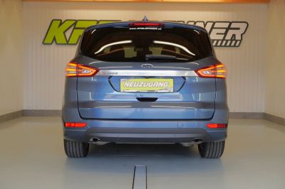 Ford S-MAX Gebrauchtwagen