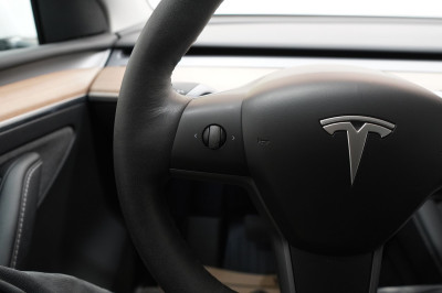 Tesla Model Y Gebrauchtwagen Tesla Model Y Gebrauchtwagen