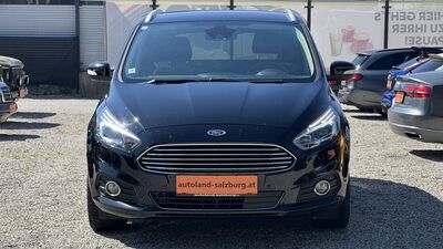 Ford S-MAX Gebrauchtwagen