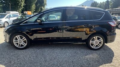 Ford S-MAX Gebrauchtwagen