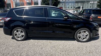 Ford S-MAX Gebrauchtwagen