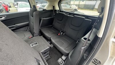 Ford S-MAX Gebrauchtwagen