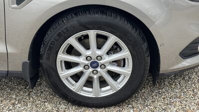 Ford S-MAX Gebrauchtwagen