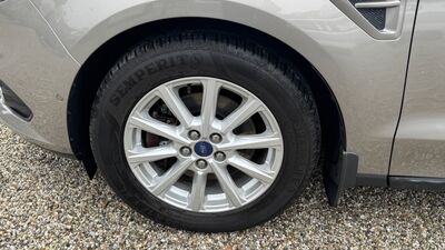 Ford S-MAX Gebrauchtwagen