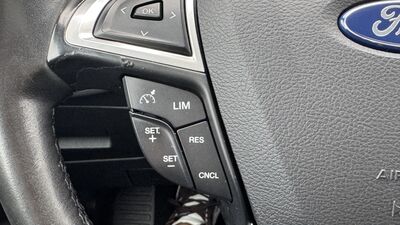 Ford S-MAX Gebrauchtwagen