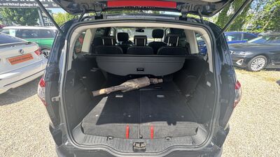 Ford S-MAX Gebrauchtwagen