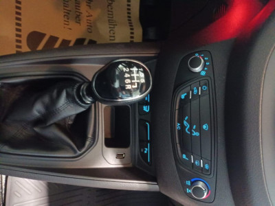 Ford Transit Courier Gebrauchtwagen