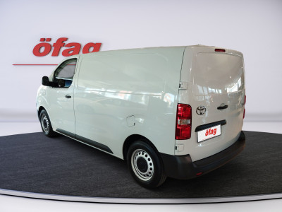 Toyota Pro Ace Vorführwagen