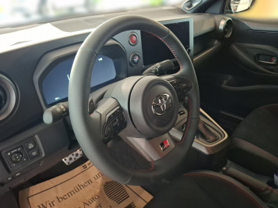 Toyota Yaris Vorführwagen