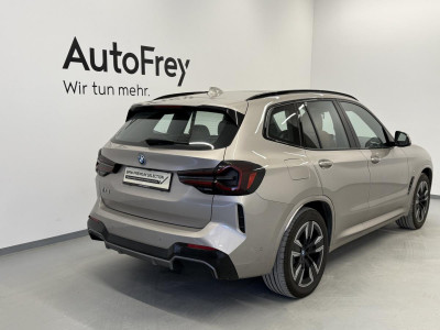 BMW iX3 Gebrauchtwagen