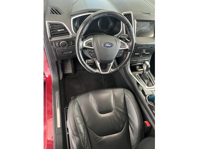 Ford S-MAX Gebrauchtwagen