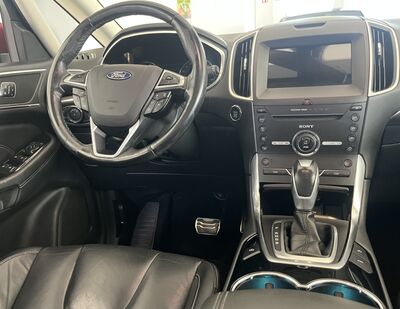 Ford S-MAX Gebrauchtwagen