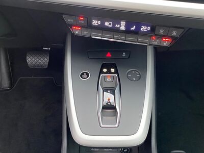 Audi Q4 e-tron Neuwagen
