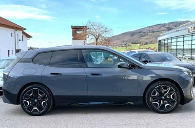 BMW iX Gebrauchtwagen