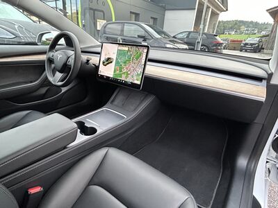 Tesla Model 3 Gebrauchtwagen