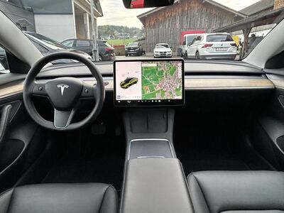 Tesla Model 3 Gebrauchtwagen