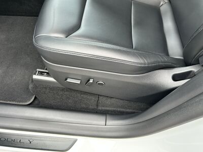 Tesla Model Y Gebrauchtwagen