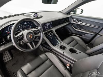 Porsche Taycan Gebrauchtwagen