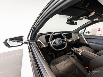 BMW iX Gebrauchtwagen