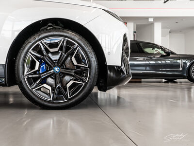 BMW iX Gebrauchtwagen