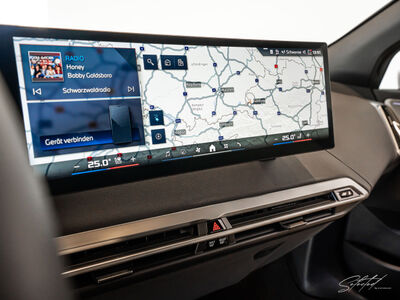 BMW iX Gebrauchtwagen