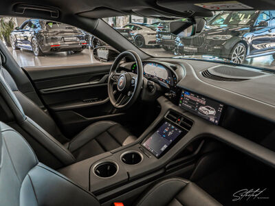 Porsche Taycan Gebrauchtwagen