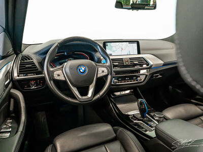 BMW iX3 Gebrauchtwagen