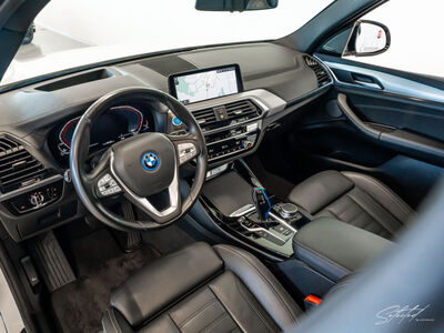 BMW iX3 Gebrauchtwagen