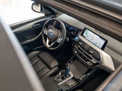 BMW iX3 Gebrauchtwagen