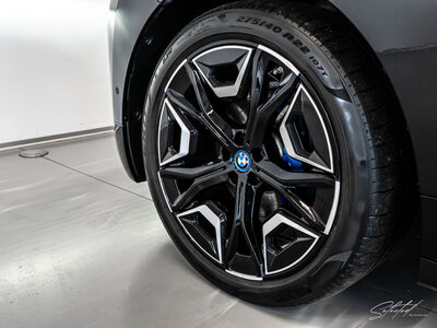BMW iX Gebrauchtwagen