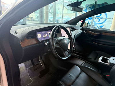 Tesla Model X Gebrauchtwagen Tesla Model X Gebrauchtwagen