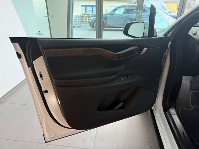 Tesla Model X Gebrauchtwagen Tesla Model X Gebrauchtwagen