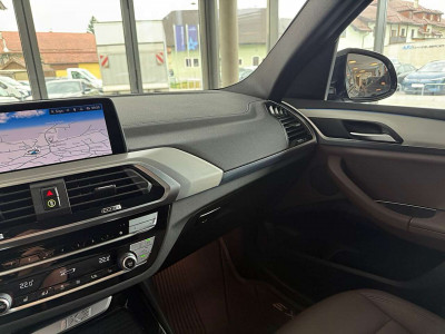 BMW iX3 Gebrauchtwagen