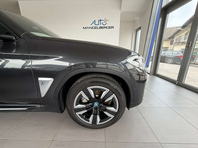 BMW iX3 Gebrauchtwagen