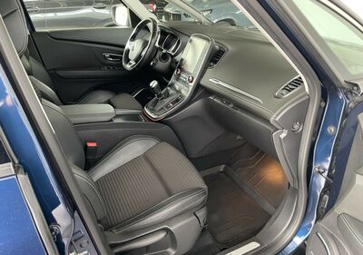 Renault Scénic Gebrauchtwagen