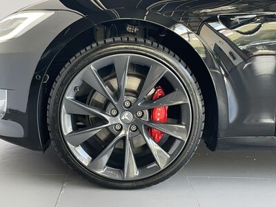 Tesla Model S Gebrauchtwagen