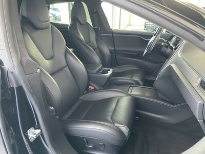 Tesla Model S Gebrauchtwagen