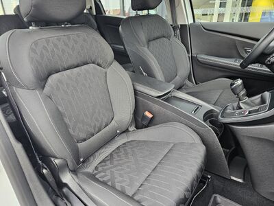 Renault Scénic Gebrauchtwagen Renault Scénic Gebrauchtwagen