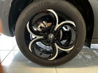 Alfa Romeo Junior Vorführwagen