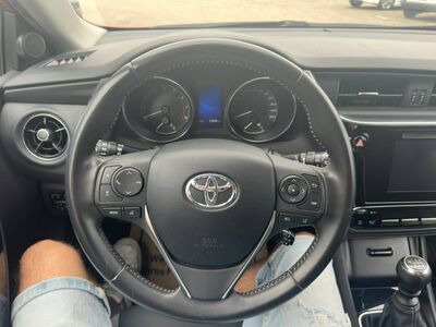 Toyota Auris Gebrauchtwagen Toyota Auris Gebrauchtwagen