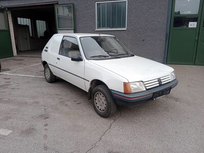Peugeot 205 Oldtimer Peugeot 205 Oldtimer