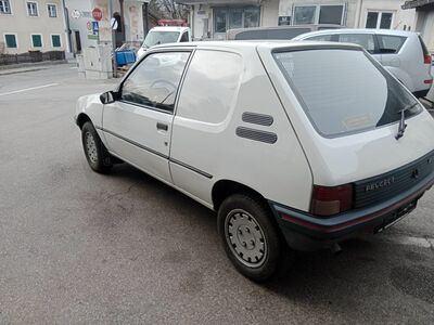 Peugeot 205 Oldtimer Peugeot 205 Oldtimer