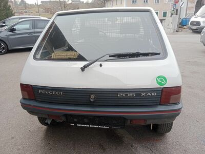 Peugeot 205 Oldtimer Peugeot 205 Oldtimer